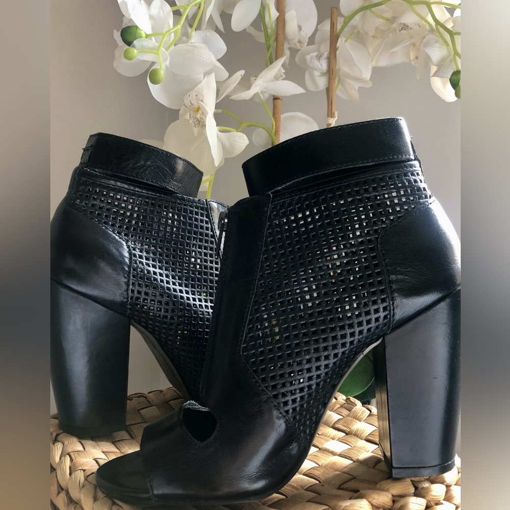 Kelsi Dagger for Anthropologie Black Leather Bea Shootie Bootie